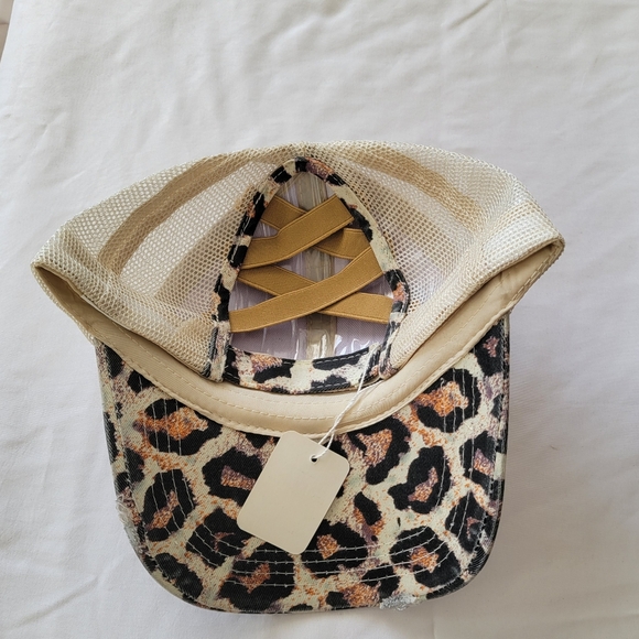 Hat - Picture 5 of 5